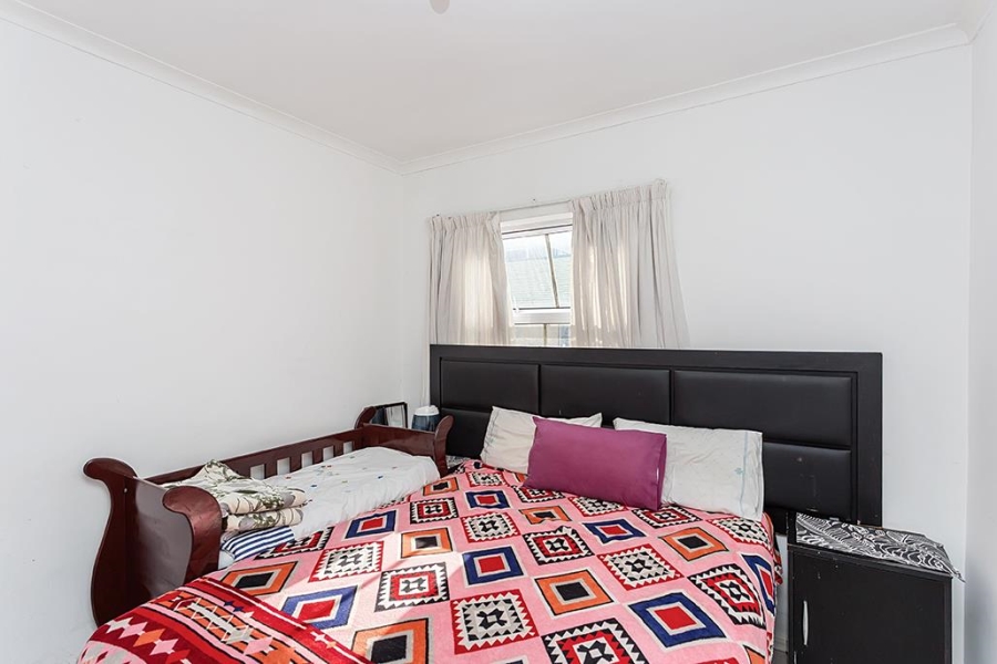 2 Bedroom Property for Sale in Maitland Western Cape